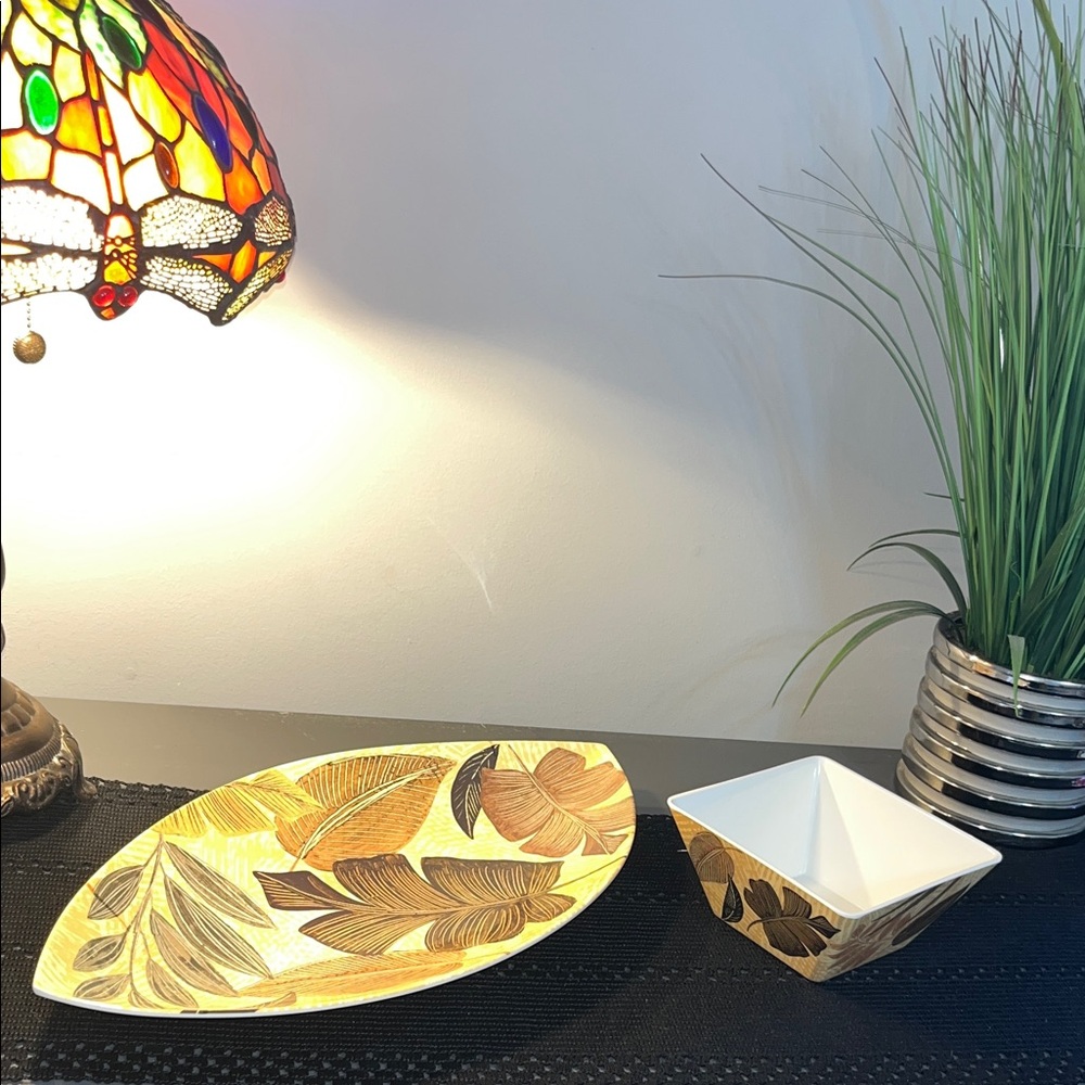 Melamine Leaf Patterned serving or appetizer Set - Yellow and Brown